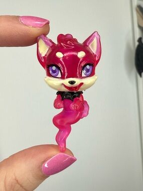 Monster High Phantom Fox pet figure